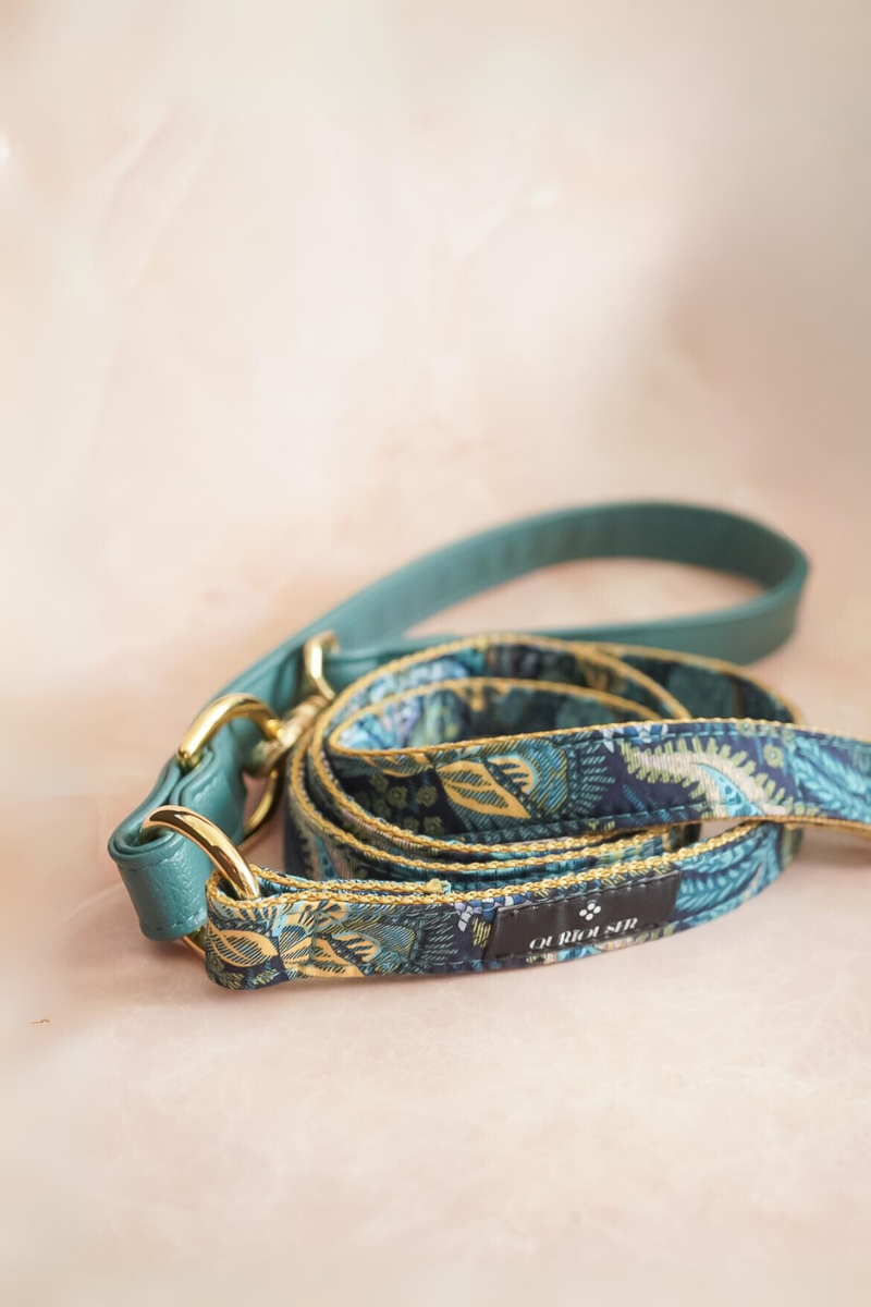 LIBERTY FABRICS LEASH / Holy Night