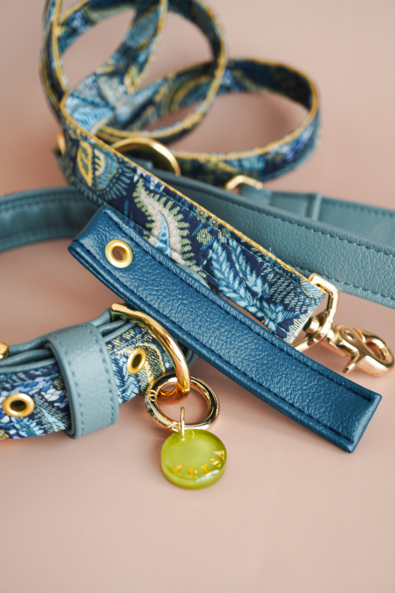 LIBERTY FABRICS LEASH / Holy Night